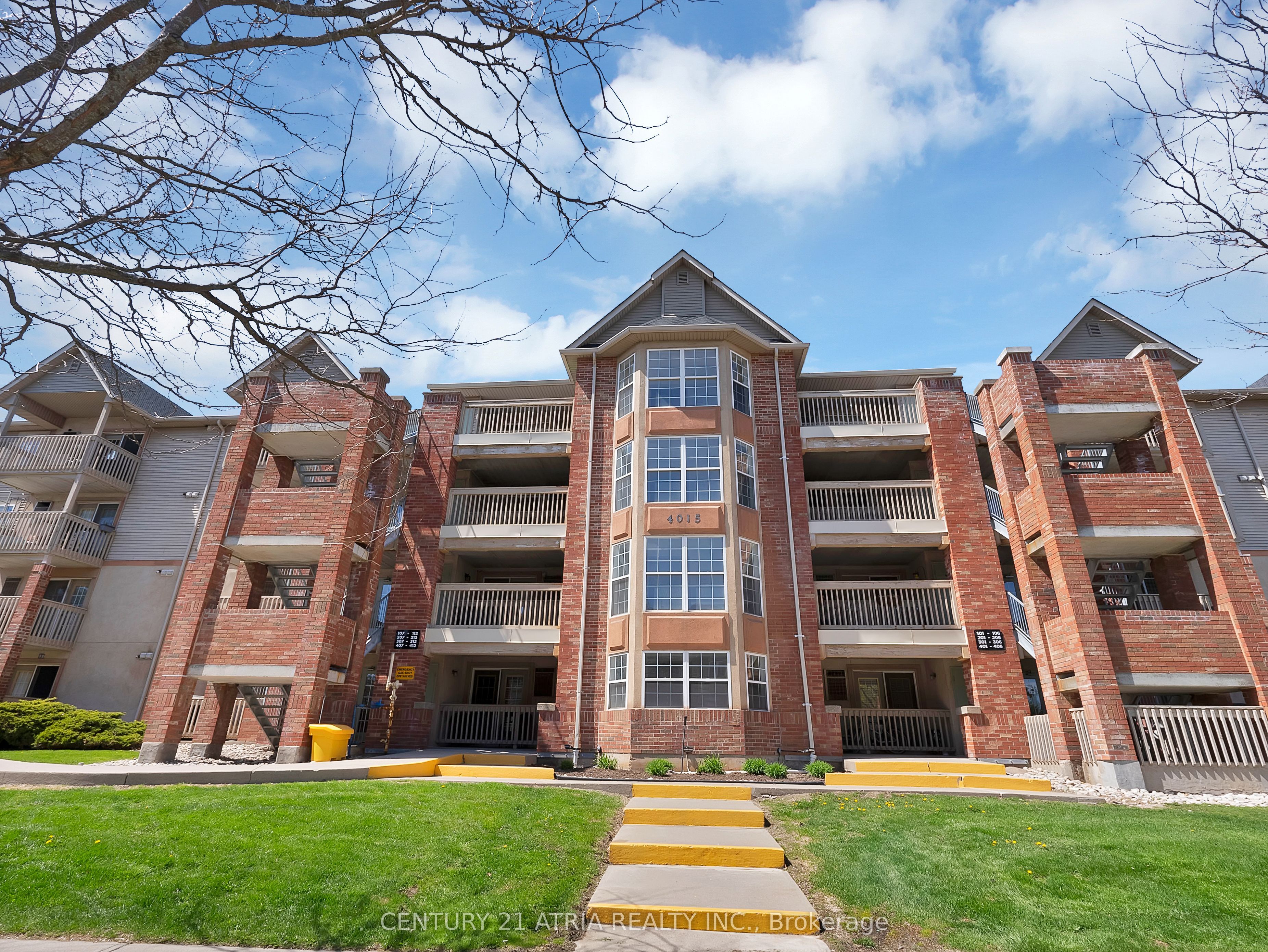 305-4015 Kilmer Drive, Burlington, ON, L7M 4M4