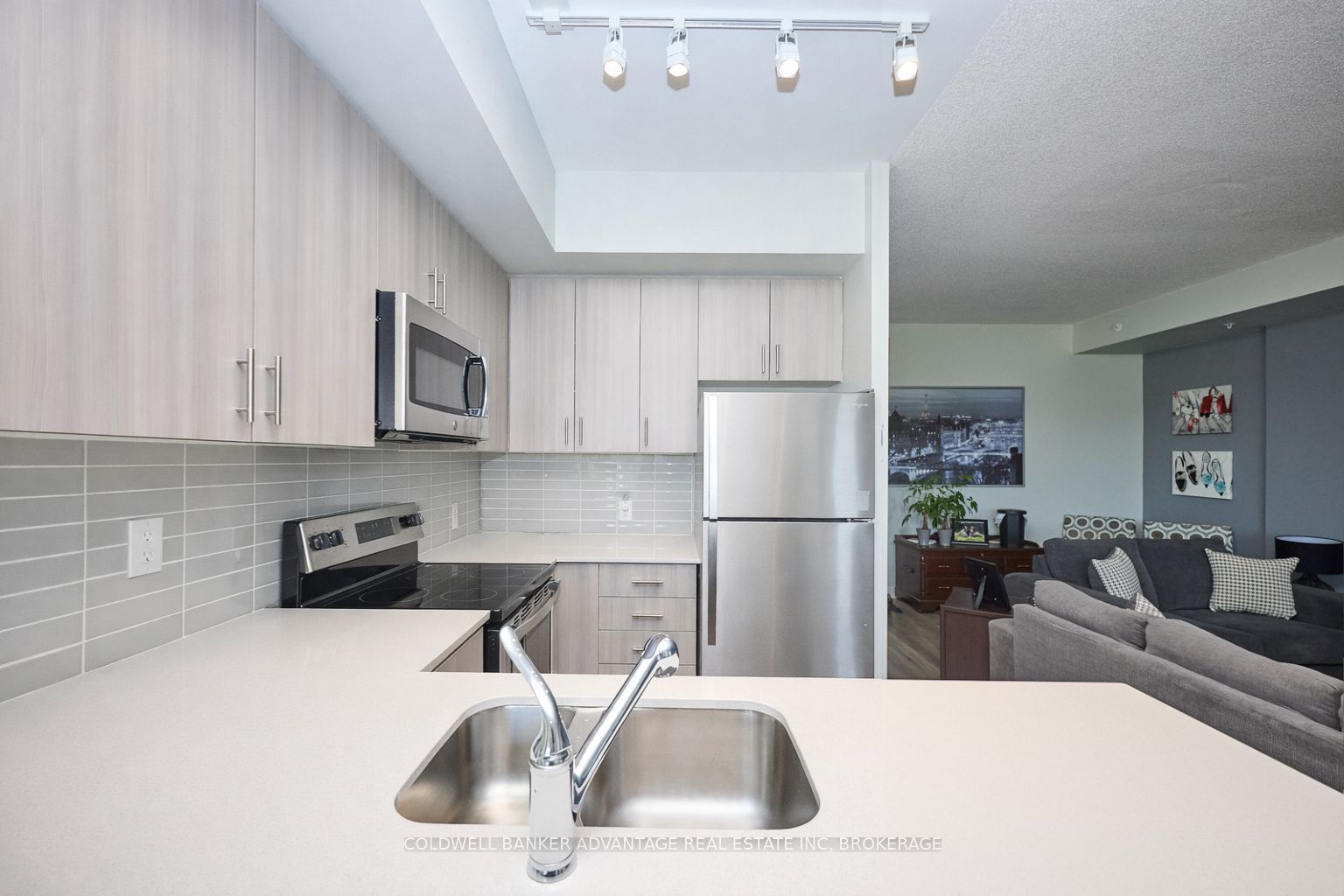 Additional image 5 of 610-550 North Service Road, Grimsby, ON, L3M 0H9