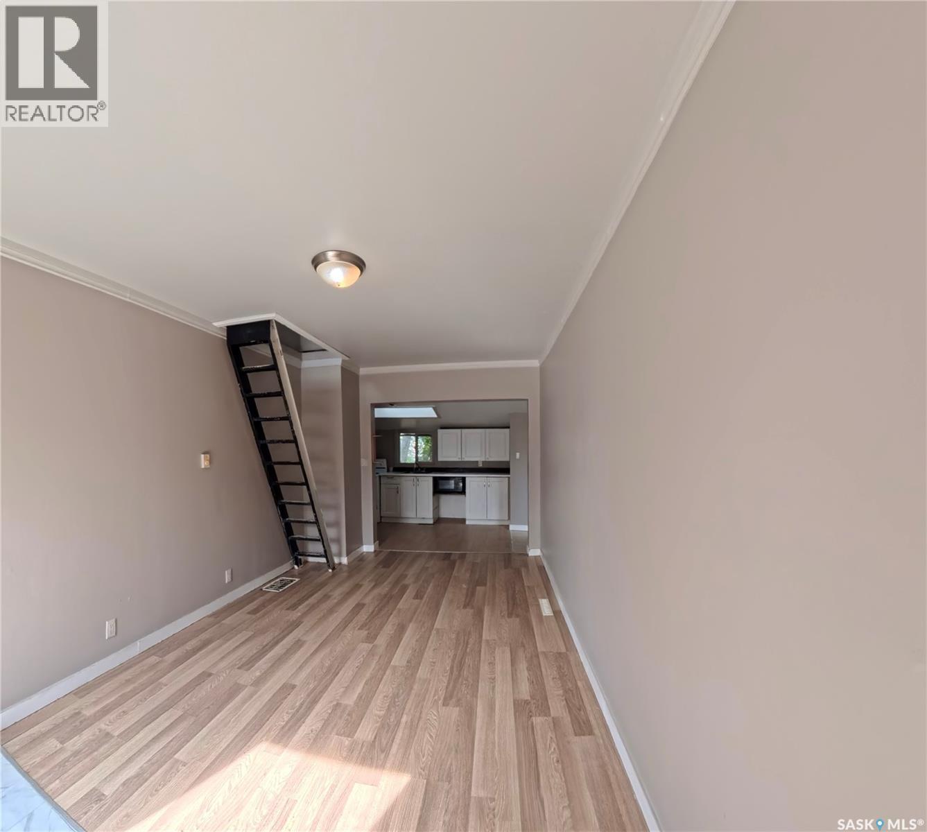 Additional image 3 of 4416 2nd Avenue N, Regina, SK, S4R0Y4