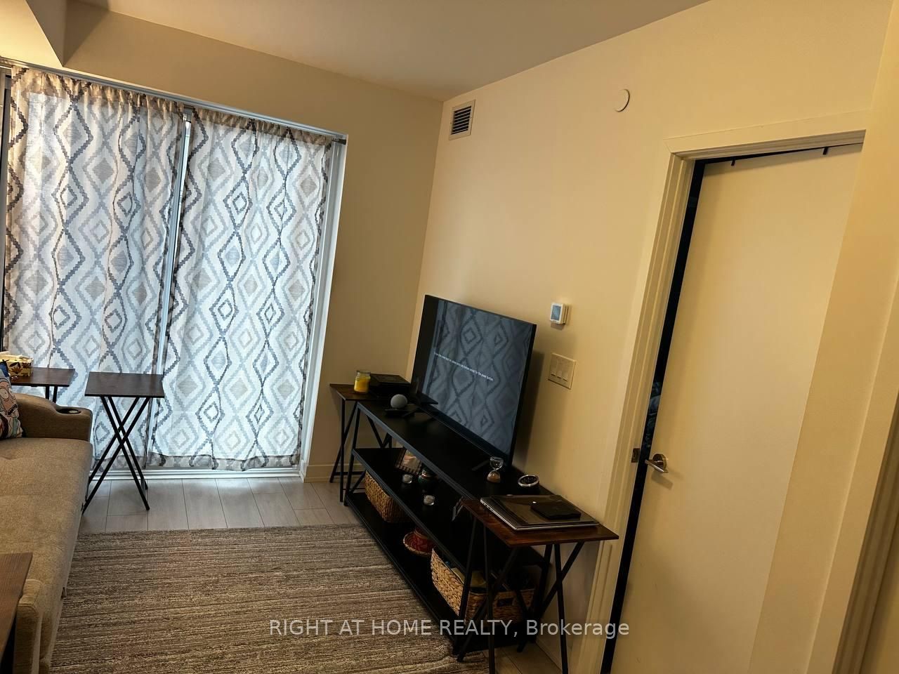 Additional image 3 of 1802-2033 Kennedy Road, Toronto, ON, M1S 0L3