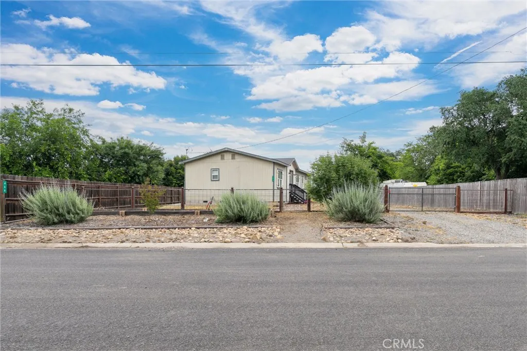 Additional image 2 of 466 1st St, Willows, CA 95988