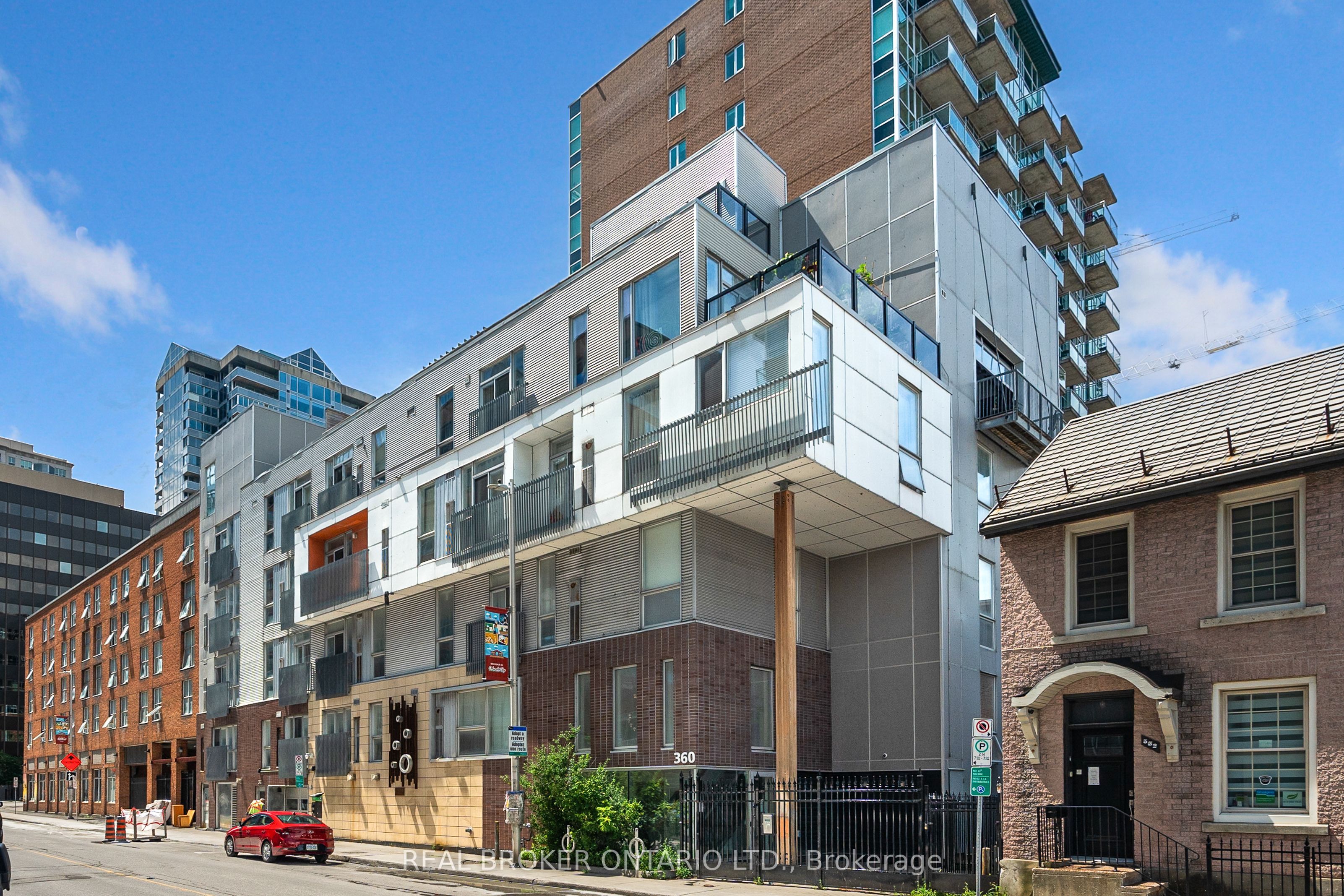 102-360 Cumberland Street, Ottawa, ON, K1N 0B1