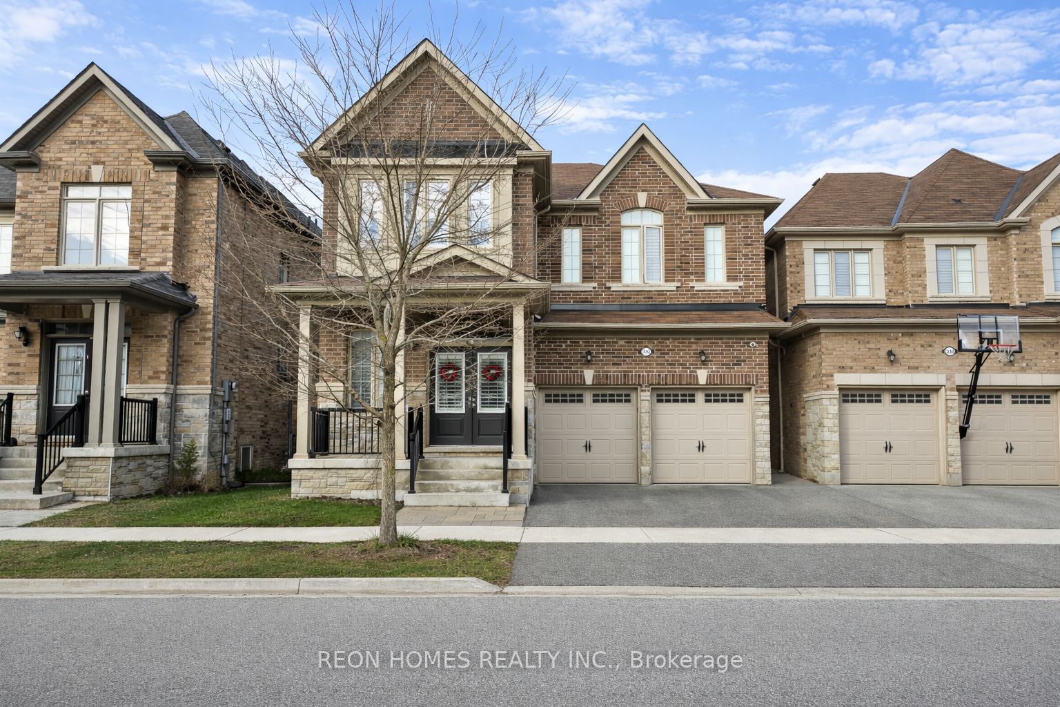 Additional image 2 of 2142 Saffron Drive, Pickering, ON, L1X 0E2