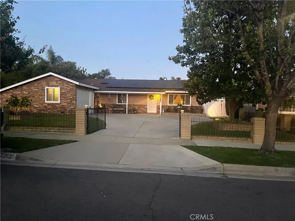 7983 Henbane St, Rancho Cucamonga, CA 91739 photo 2