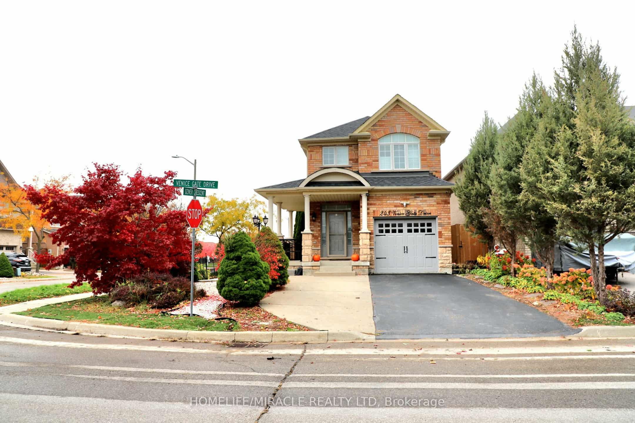 243 Venice Gate Drive, Vaughan, ON, L4H 0G1