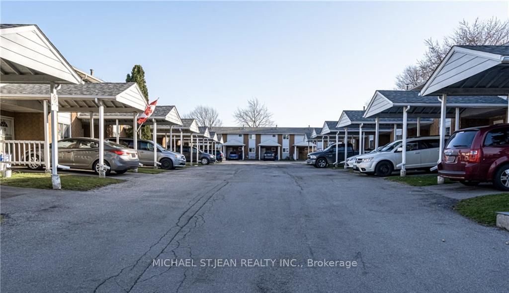 125 Limeridge Road W, Hamilton, ON, L9C 3V3