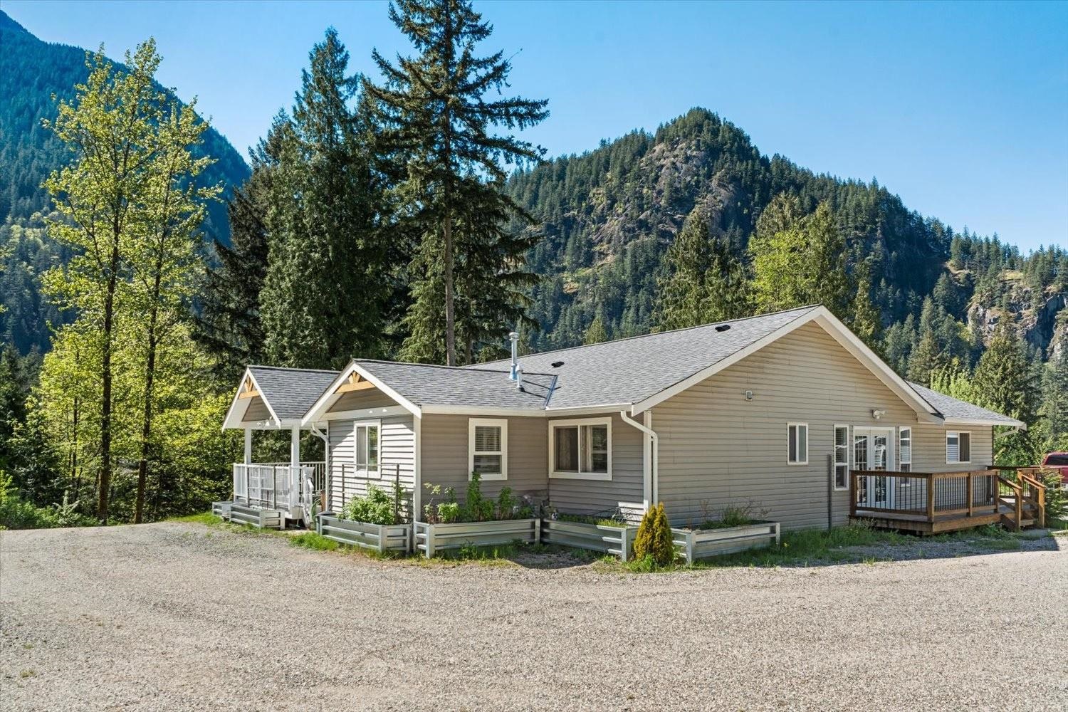 Additional image 2 of 63666 Old Yale Road, Hope, BC, V0X 1L2