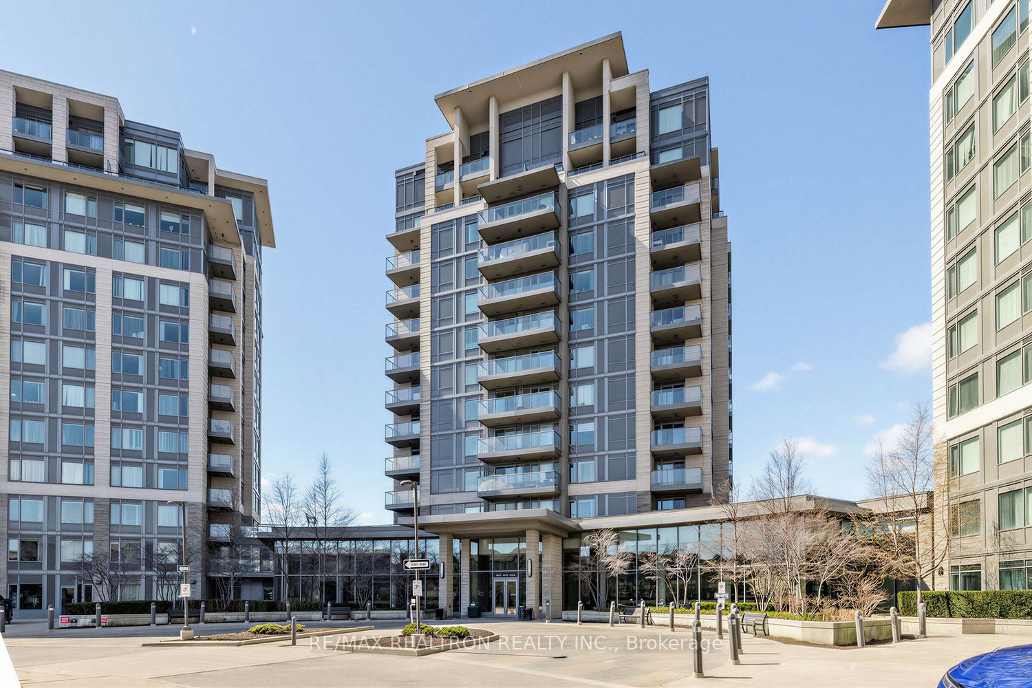 Ph# 2-253 South Park Road, Markham, ON, L3T 0B5