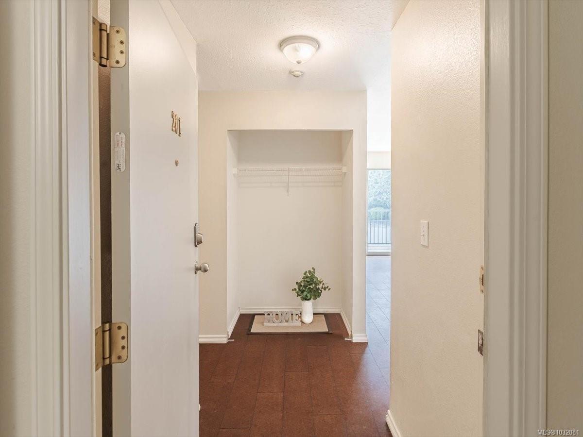 Additional image 5 of 201-1050 Braidwood Road, Courtenay, BC, V9N 3R9