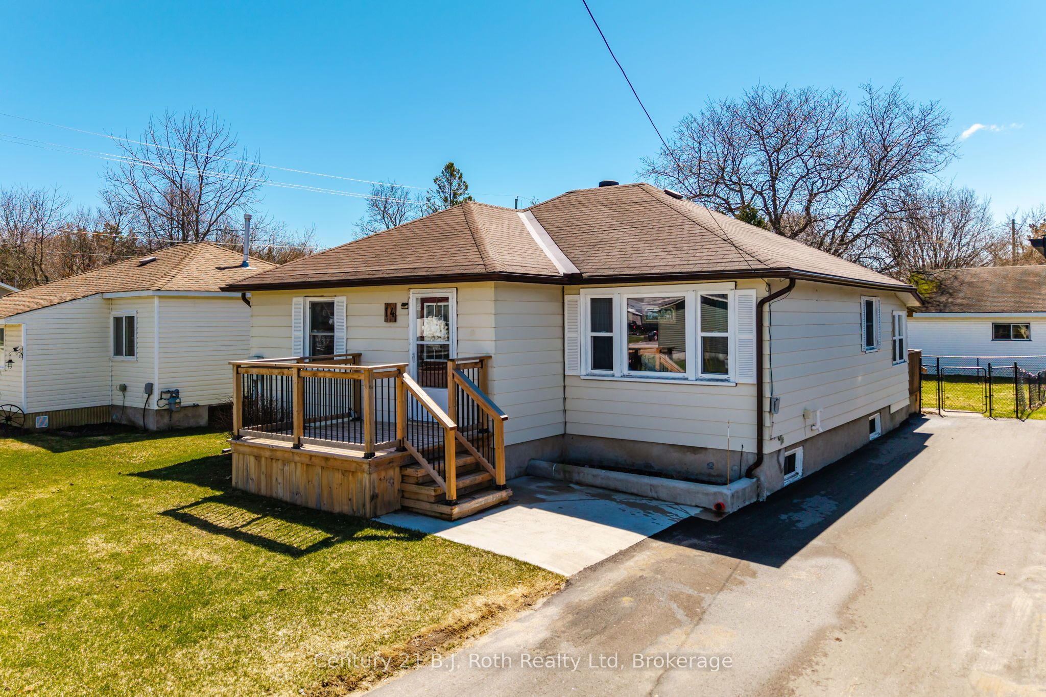Additional image 2 of 14 Wolfe Street, Penetanguishene, ON, L9M 1B9