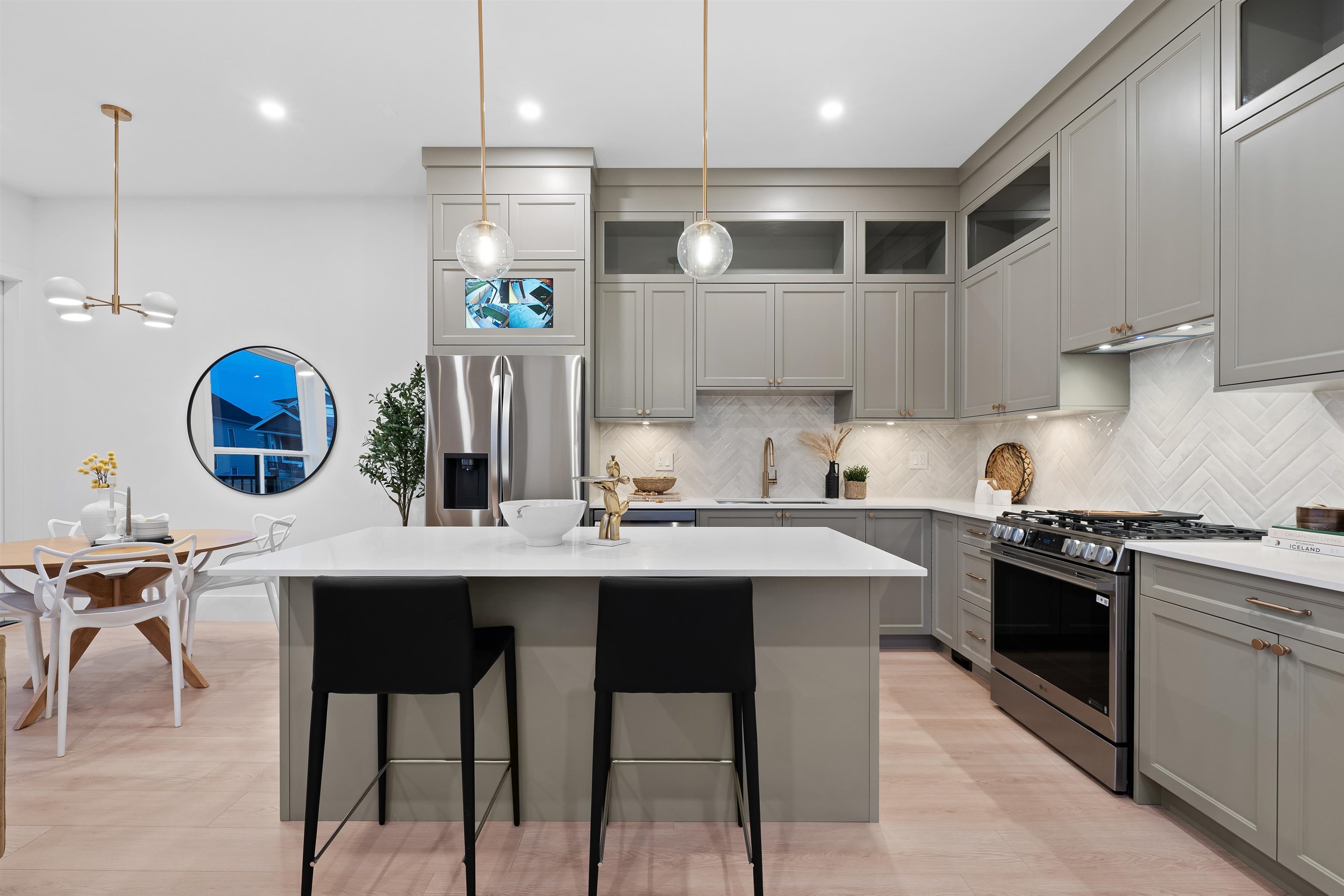 Additional image 3 of 101-16594 22 Avenue, Surrey, BC, V3Z 0V5