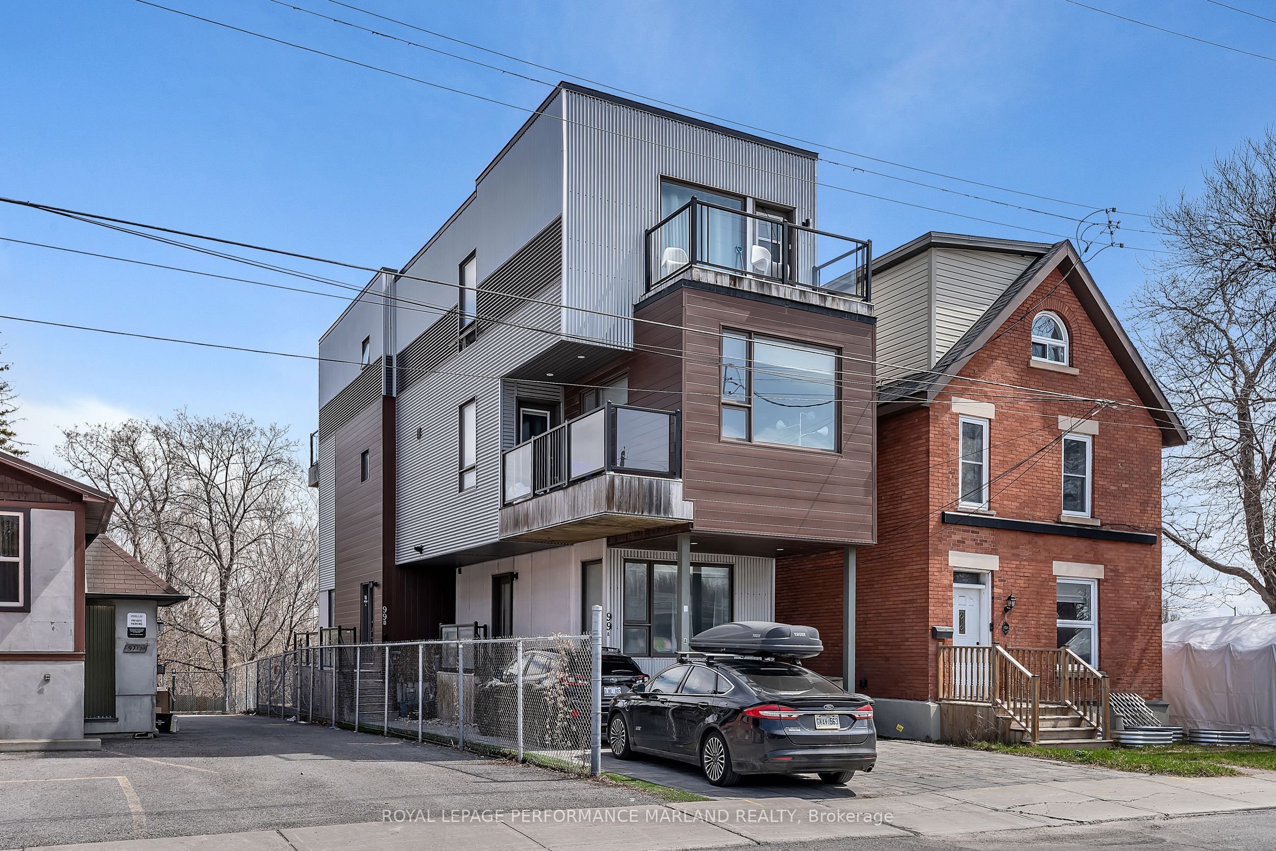 99A Concord Street N, Ottawa, ON, K1S 0Y7