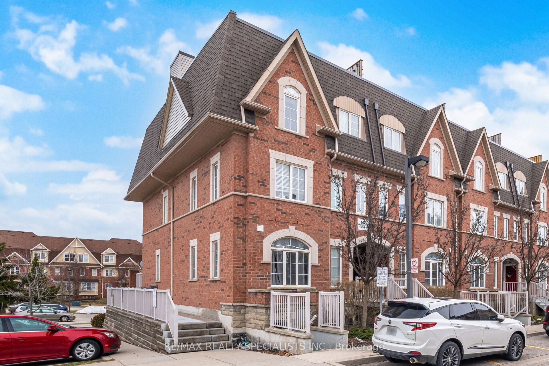 129-601 Shoreline Drive, Mississauga, ON, L5B 4J9