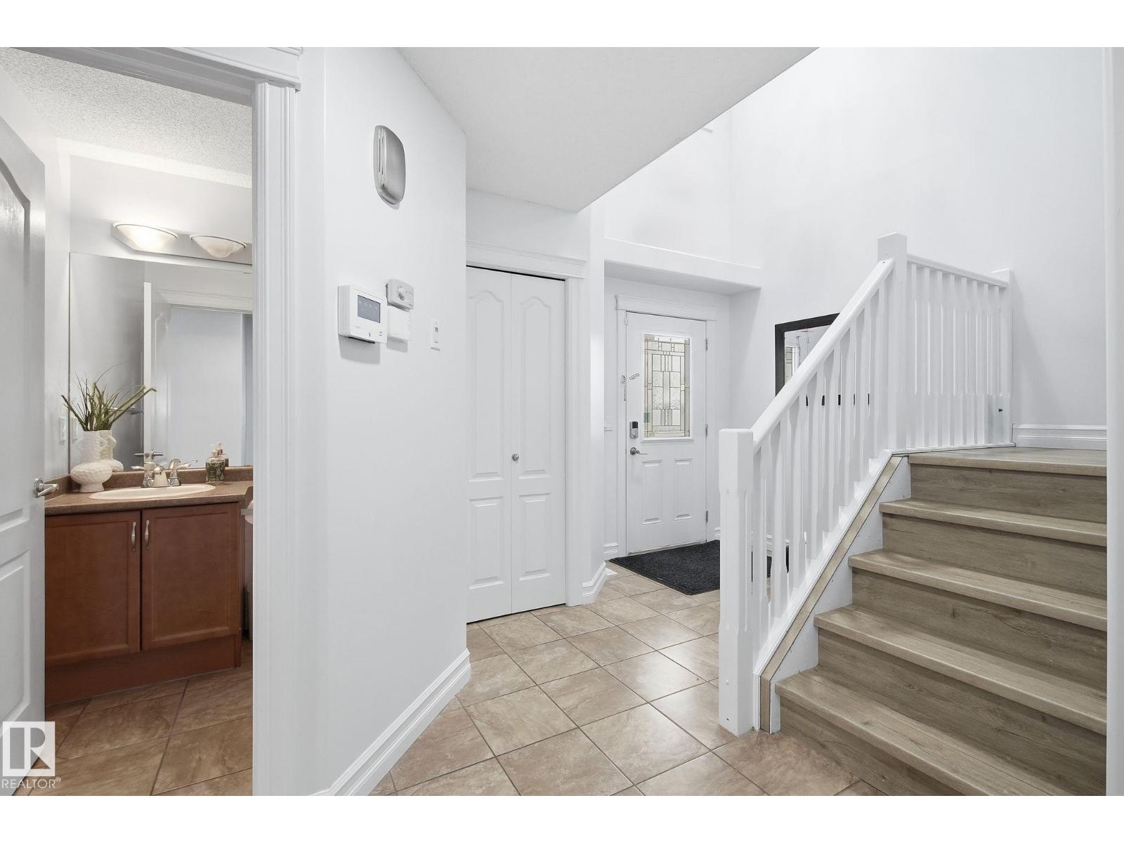 Additional image 6 of 3016 24 Avenue NW, Edmonton, AB, T6T0G7