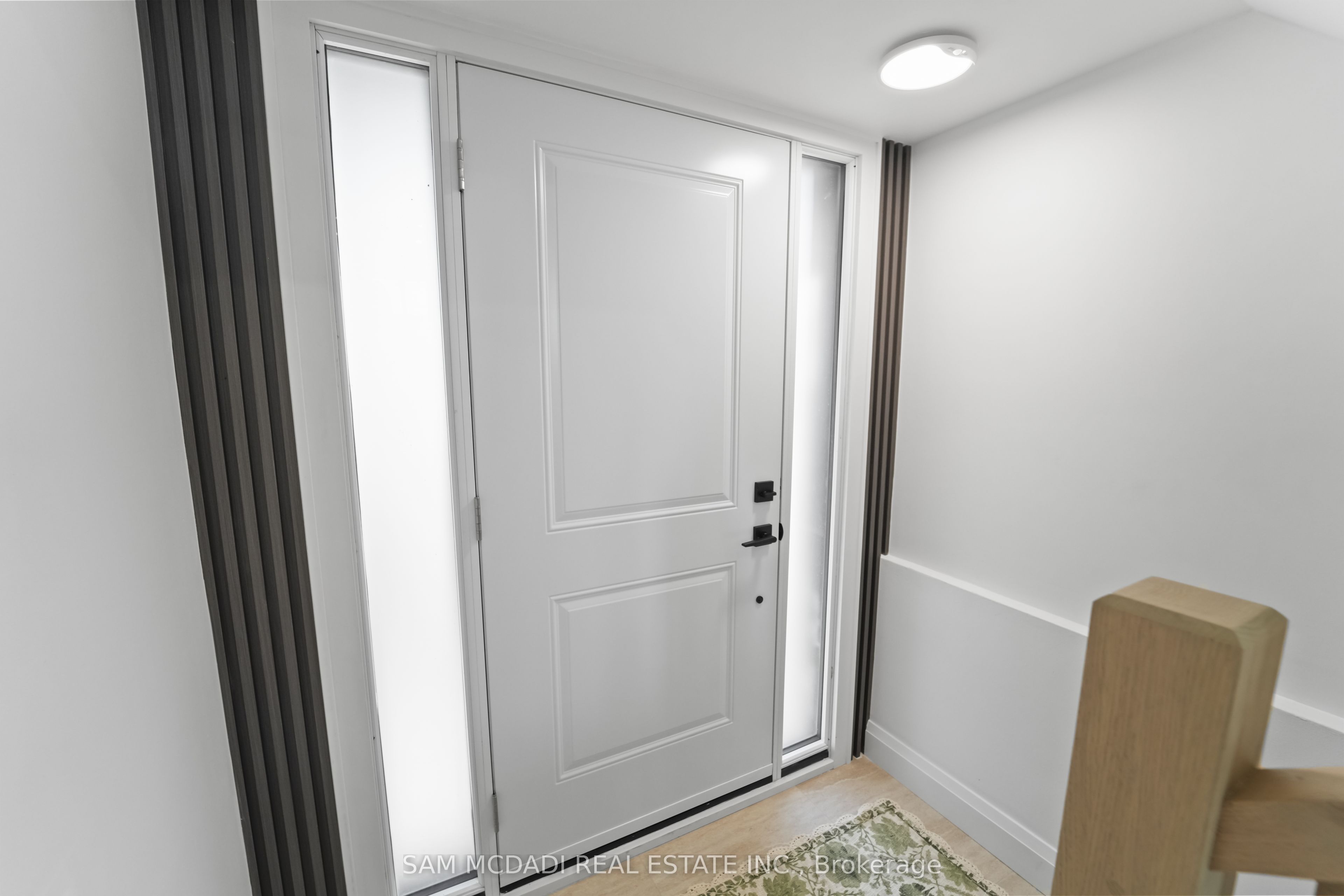 Additional image 2 of 25 Falstaff Avenue, Toronto, ON, M6L 2C6