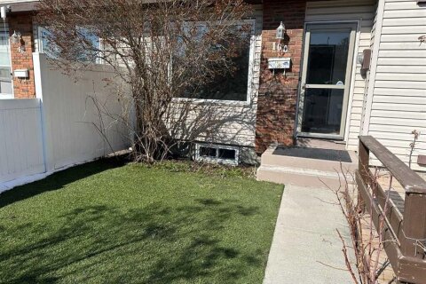 Additional image 8 of 100-740 Bracewood Drive SW, Calgary, AB, T2W3N3
