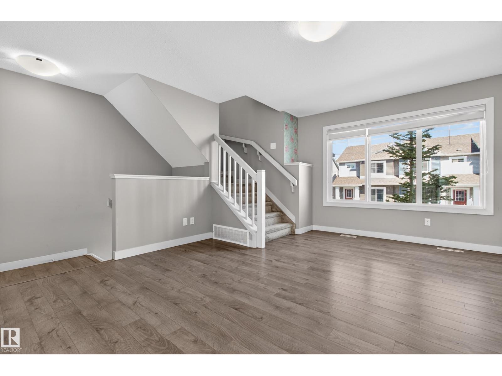 Additional image 3 of 33-4205 30 Street NW, Edmonton, AB, T6H5S9