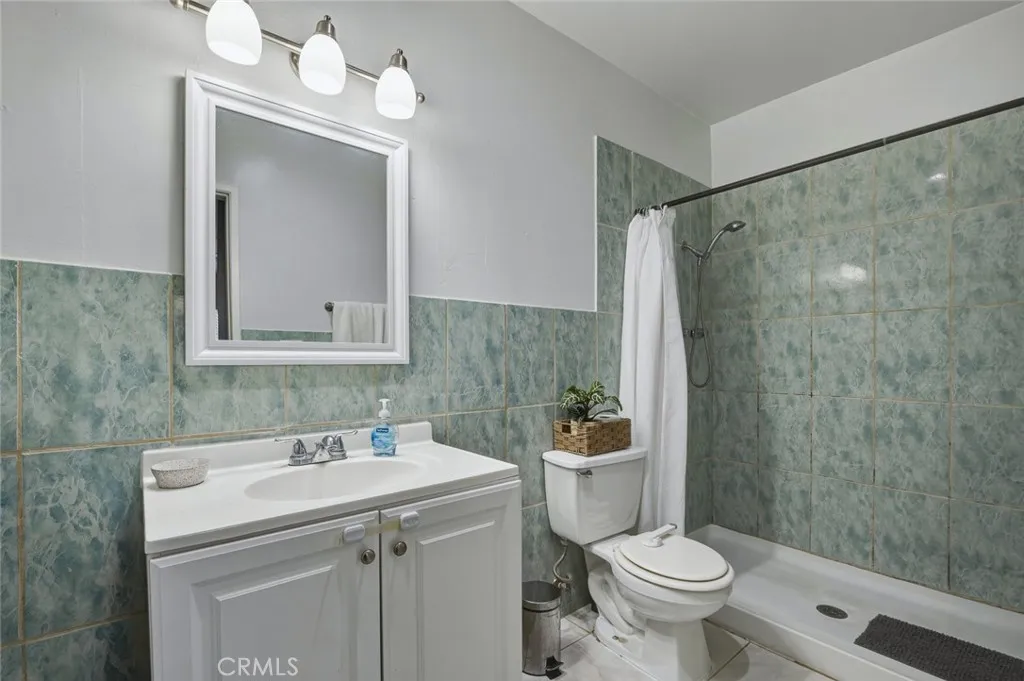 Additional image 51 of 661 W 6th St Unit B, Tustin, CA 92780