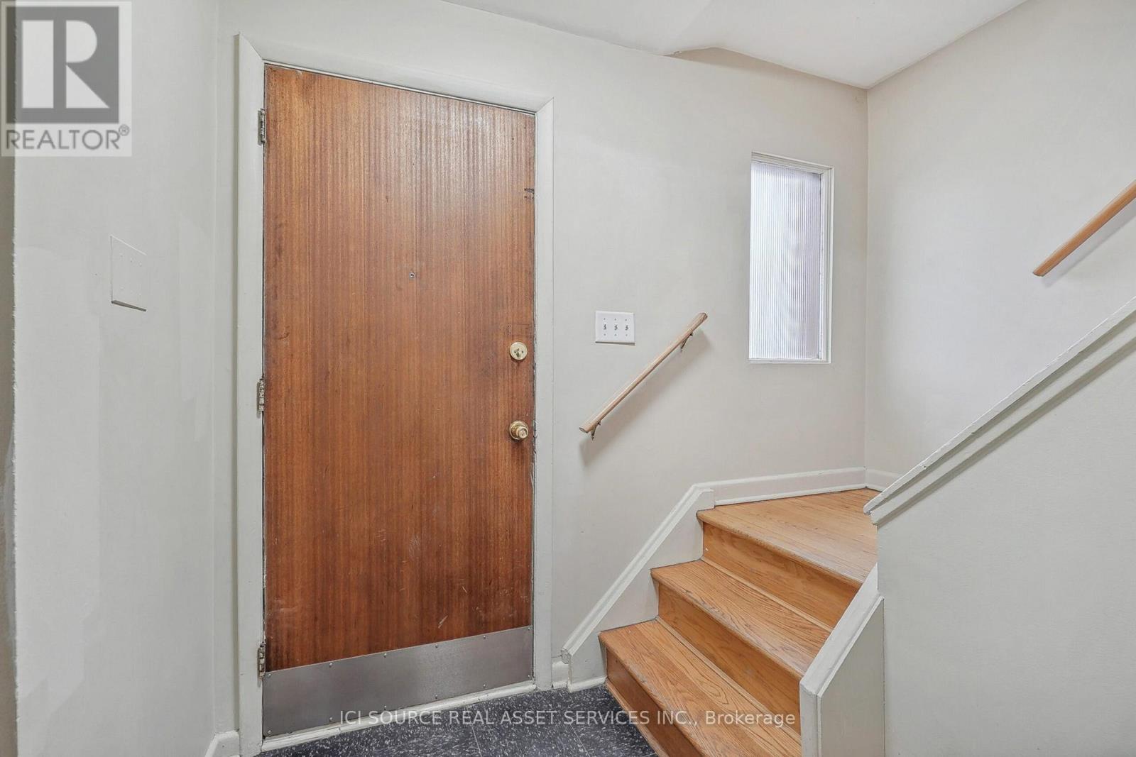 Additional image 5 of 1391 Claymor Avenue, Ottawa, ON, K2C1S5