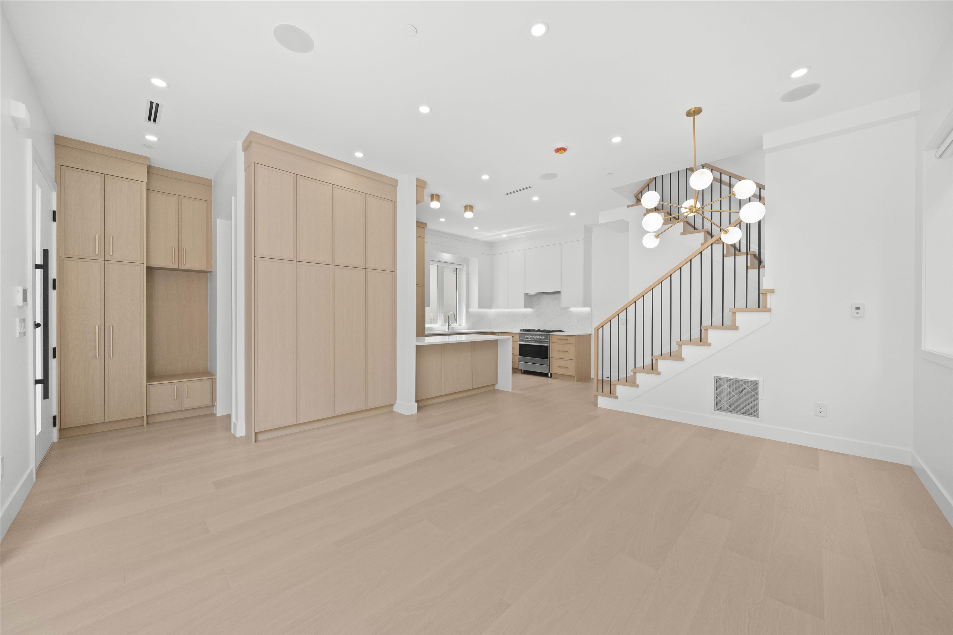 Additional image 5 of 1-6461 Prince Edward Street E, Vancouver, BC, V5W 2Y3