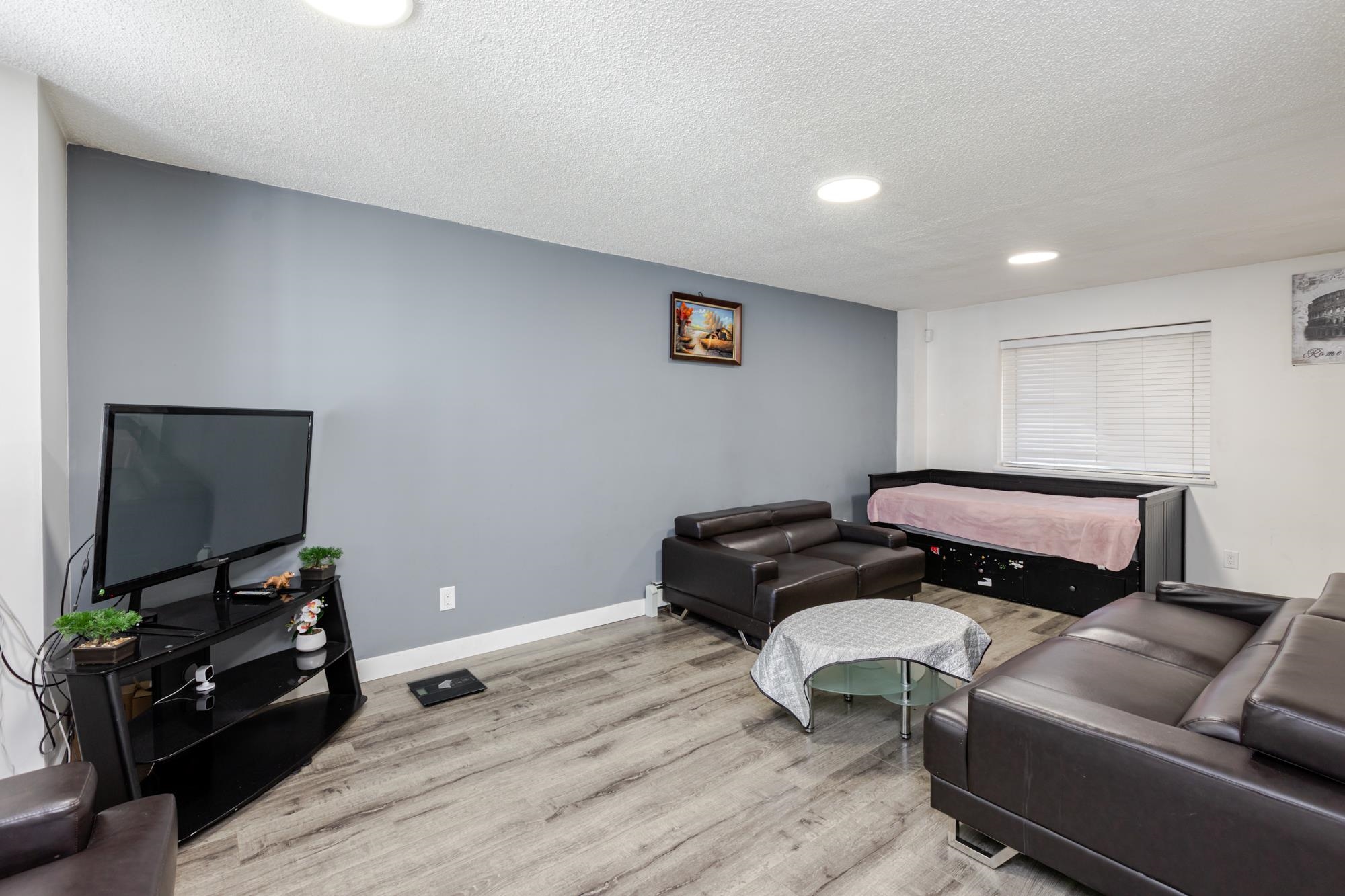 Additional image 4 of 12048 Mcintyre Court, Maple Ridge, BC, V2X 8M8