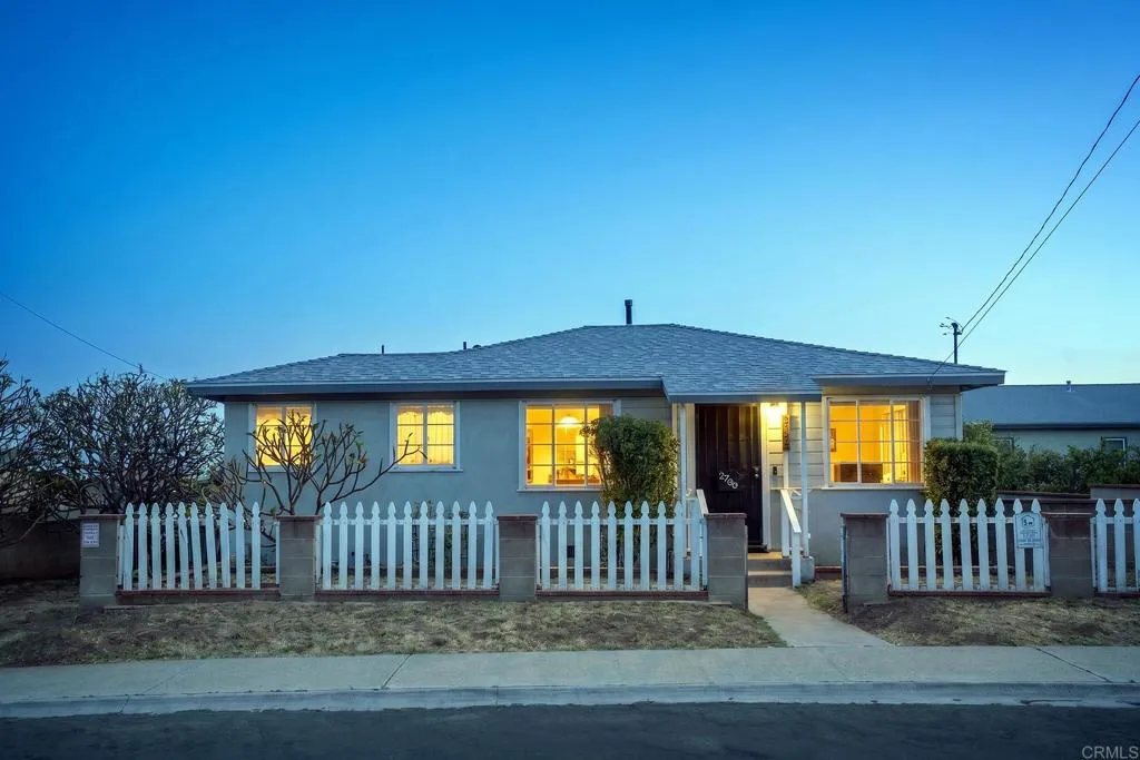 2726 Comstock St, San Diego, CA 92111 photo 2