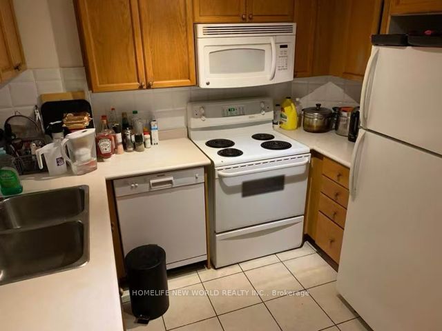 Additional image 3 of 407-909 Bay Street, Toronto, ON, M5S 3G2
