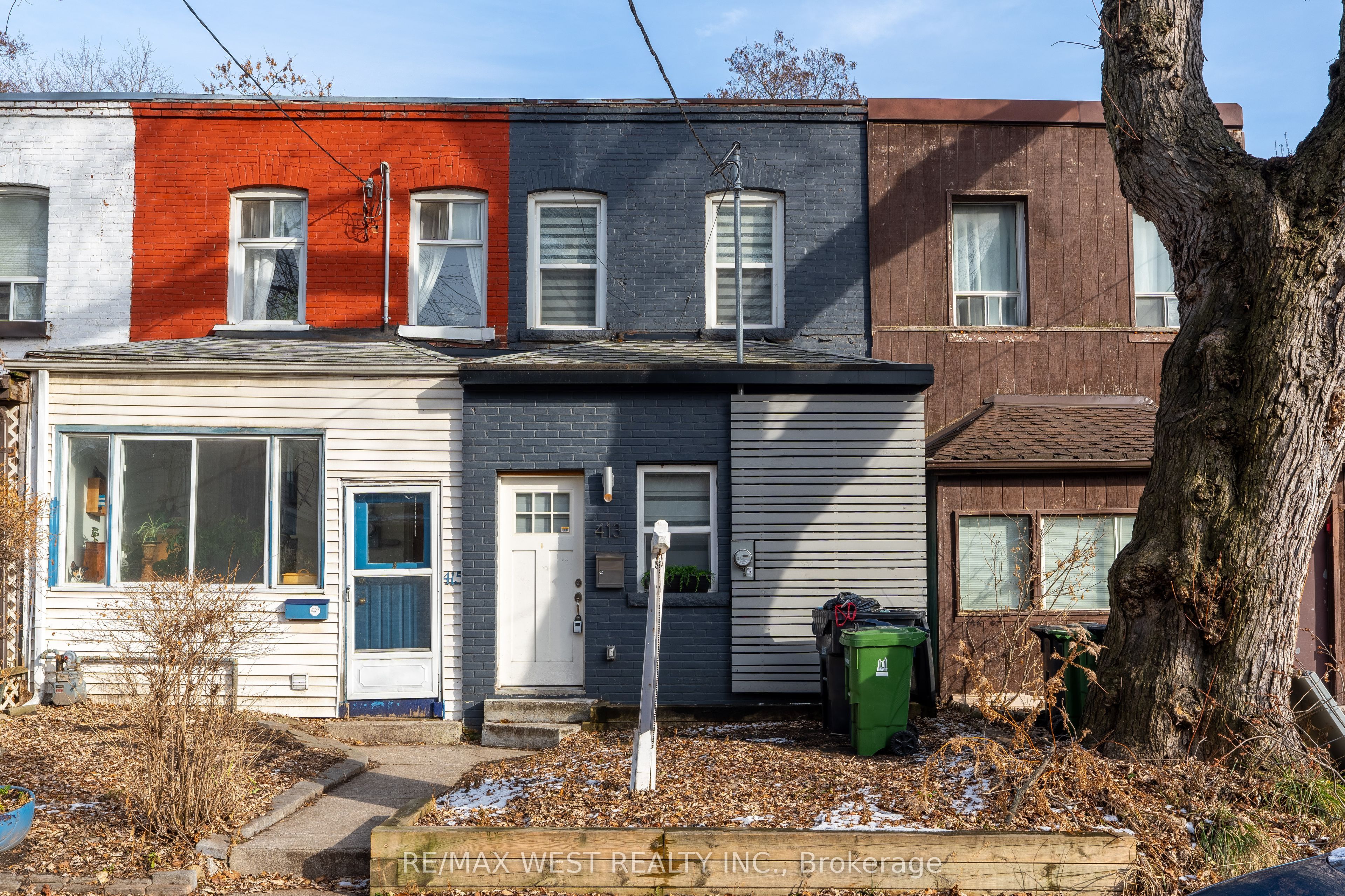 413 Leslie Street, Toronto, ON, M4M 3E3