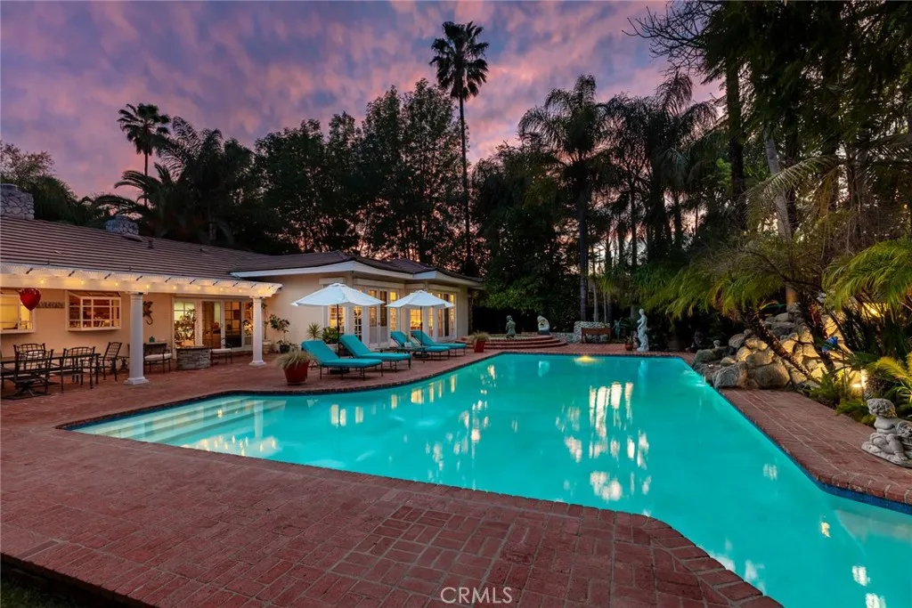 Additional image 132 of 22723 Erwin St, Woodland Hills, CA 91367