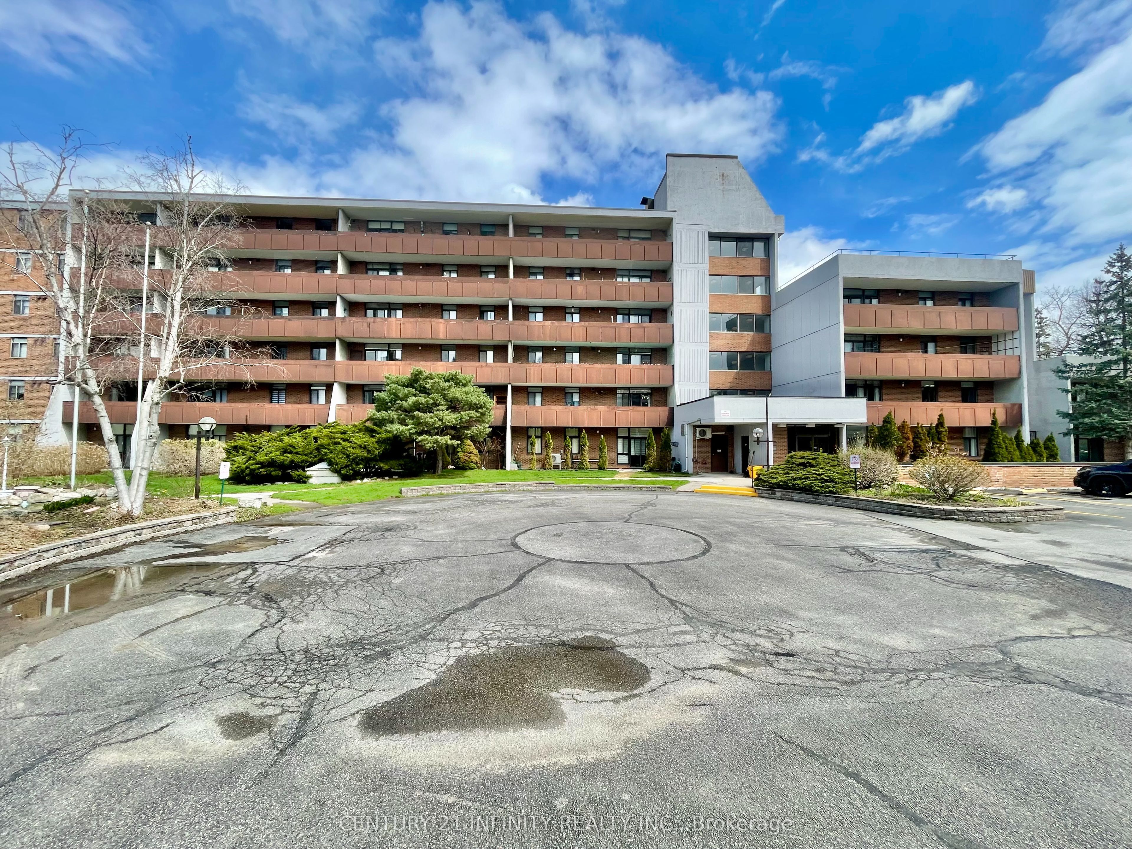 5-606-50 Old Kingston Road, Toronto, ON, M1E 4Y1