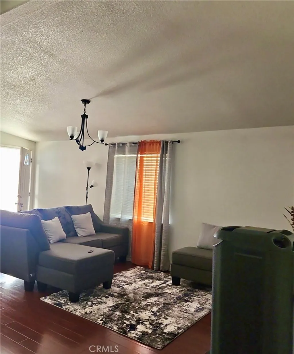 Additional image 2 of 6545 Wilbur Ave Unit 6, Reseda, CA 91335