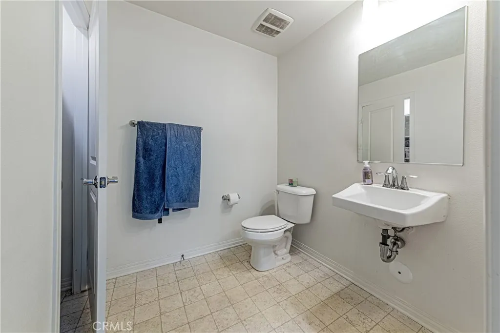 Additional image 32 of 809 N Dalton Ave Unit 104, Azusa, CA 91702