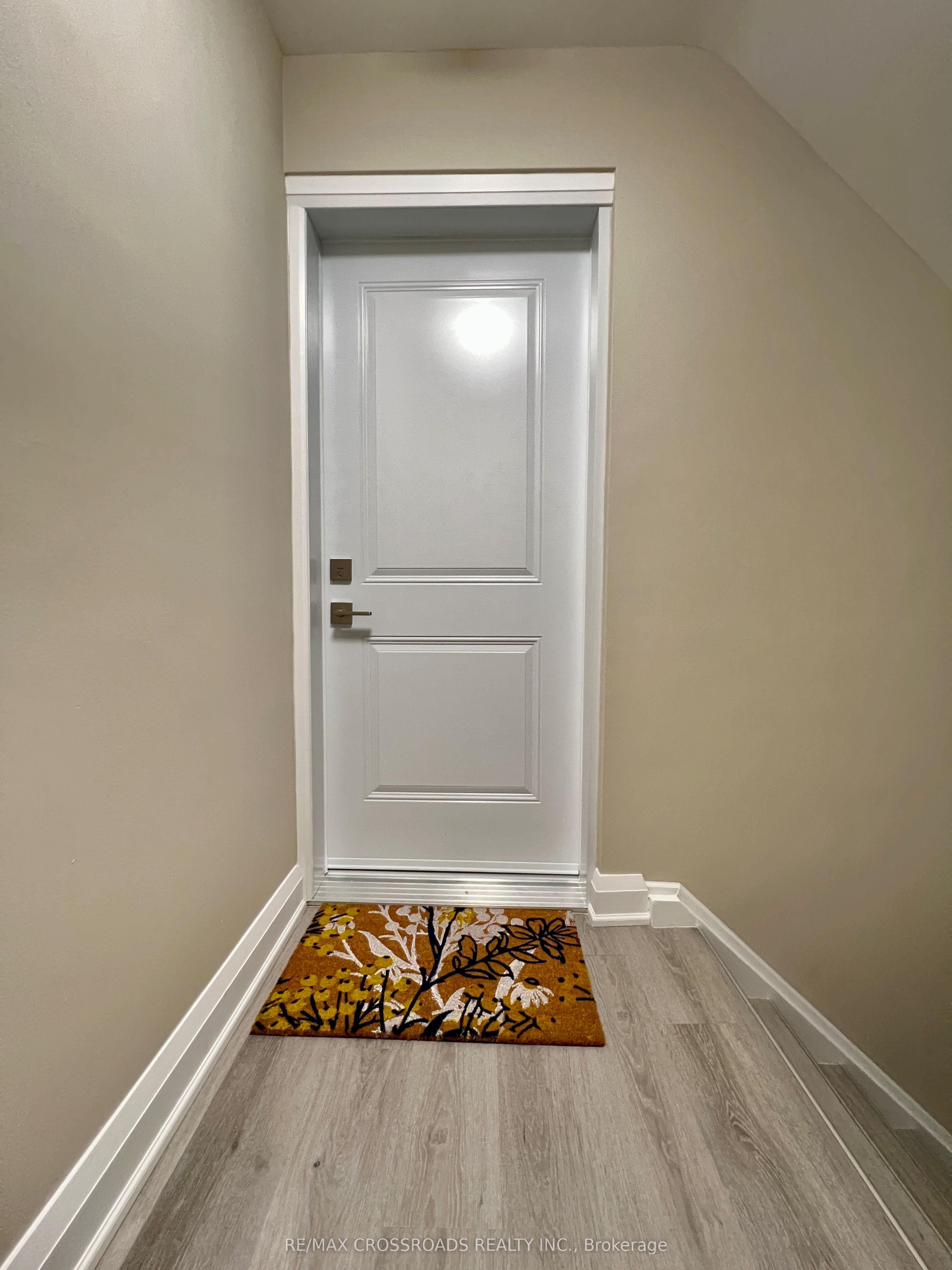 Additional image 3 of 2-25 Glenside Avenue, Toronto, ON, M4L 2T6