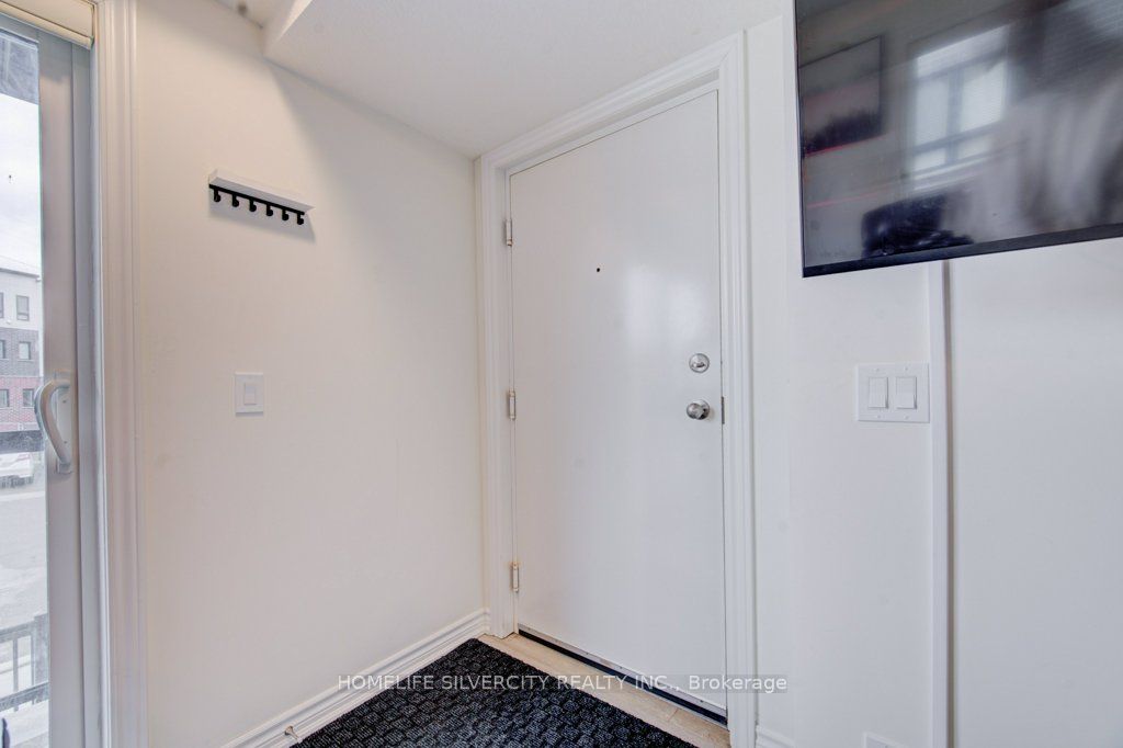 Additional image 5 of #18-235 Chapel Hill Drive, Kitchener, ON, N2R 0S4