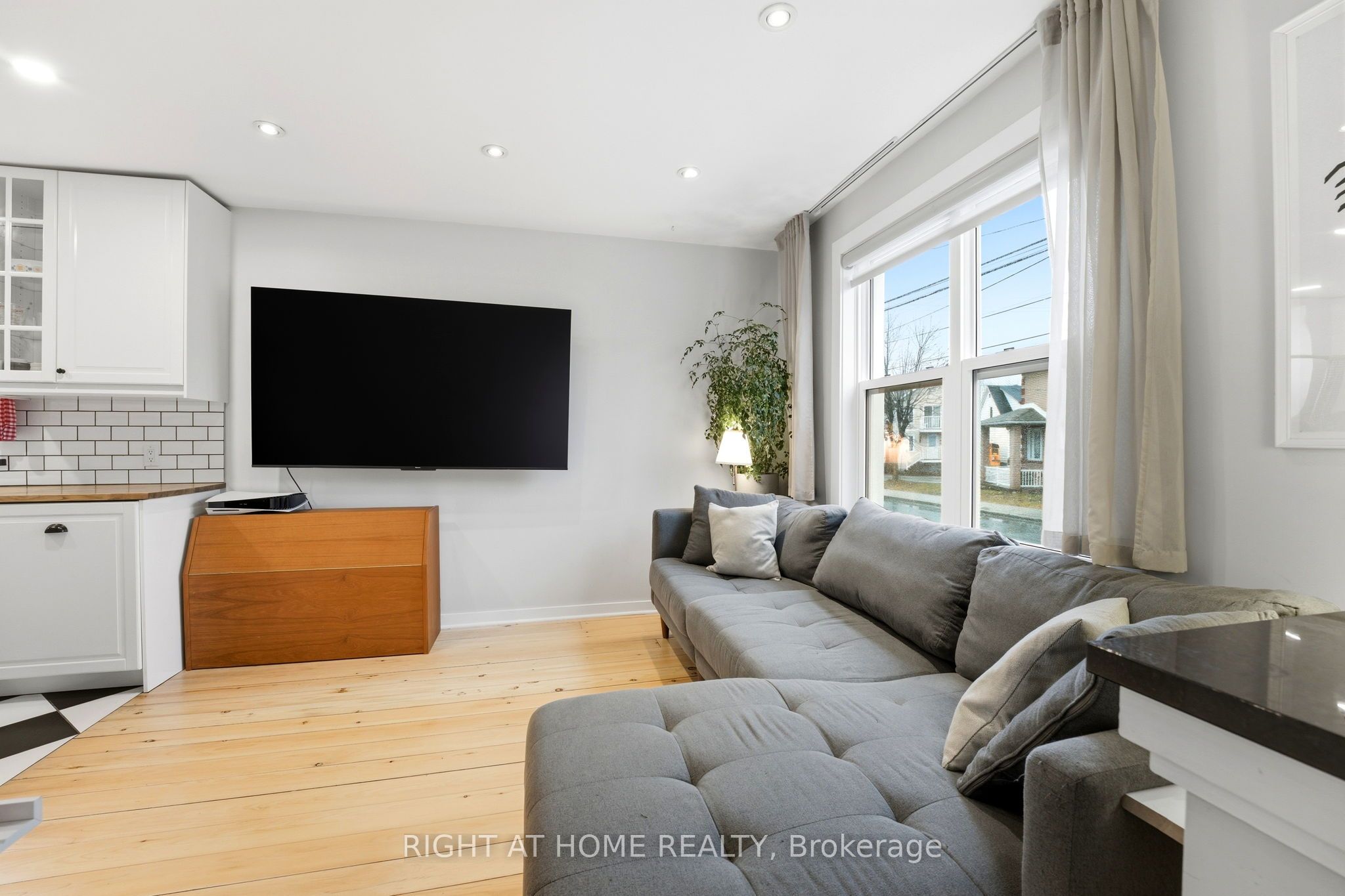 Additional image 4 of 209 Marier Avenue, Ottawa, ON, K1L 5R4