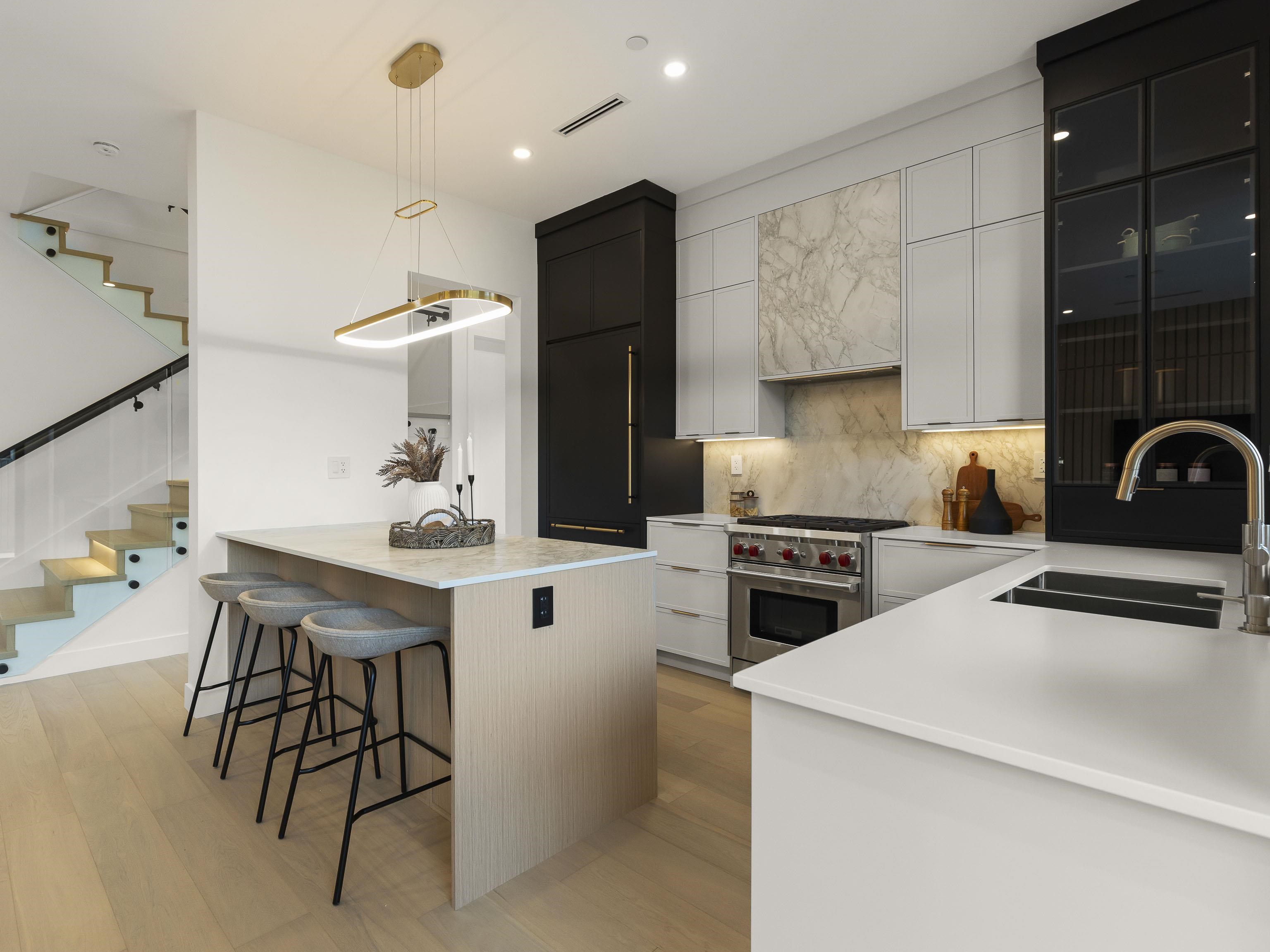 Additional image 6 of 2-3255 13th Avenue, Vancouver, BC, V6K 2V6