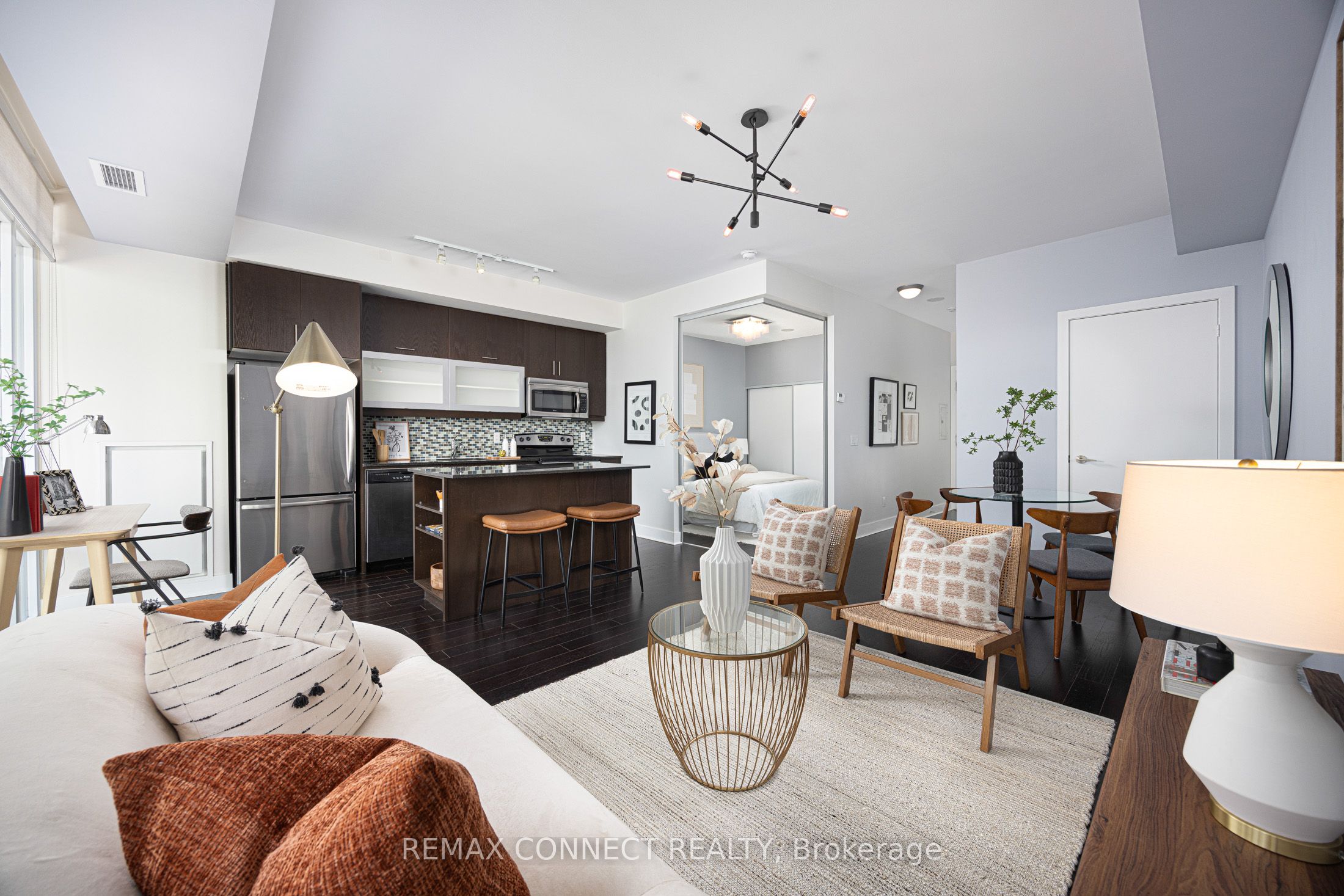 Additional image 6 of 330-90 Stadium Road, Toronto, ON, M5V 3W5