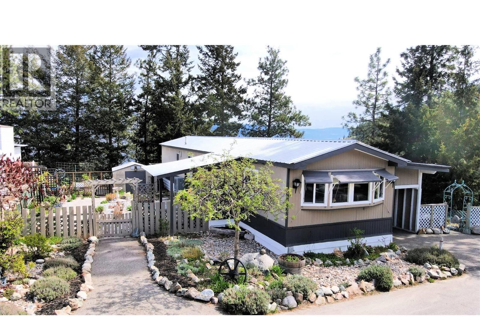 Additional image 7 of 11-5371 Princeton Avenue, Peachland, BC, V0H1X8