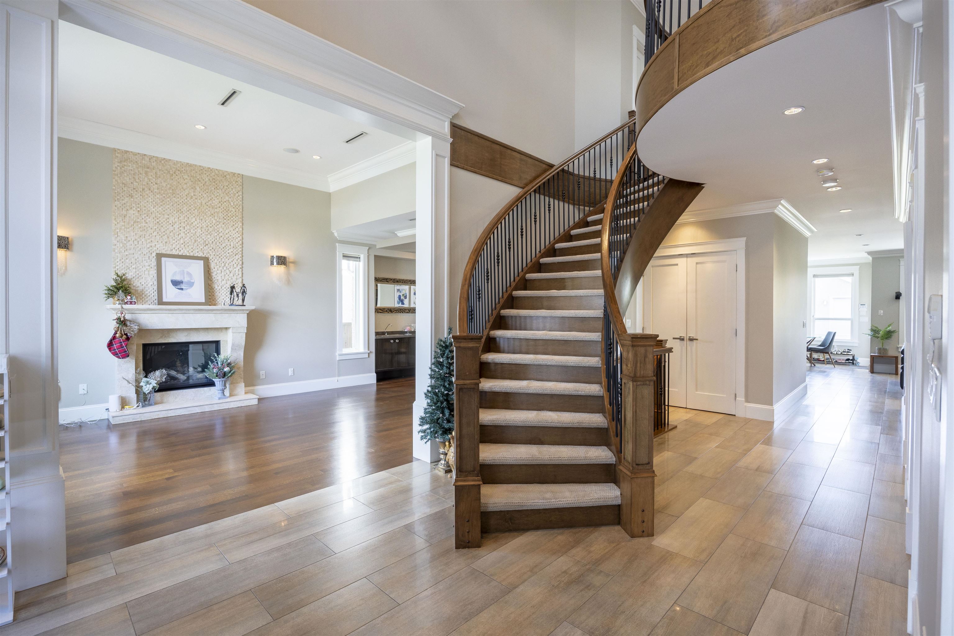 Additional image 3 of 7320 Dow Avenue, Burnaby, BC, V5J 3X4