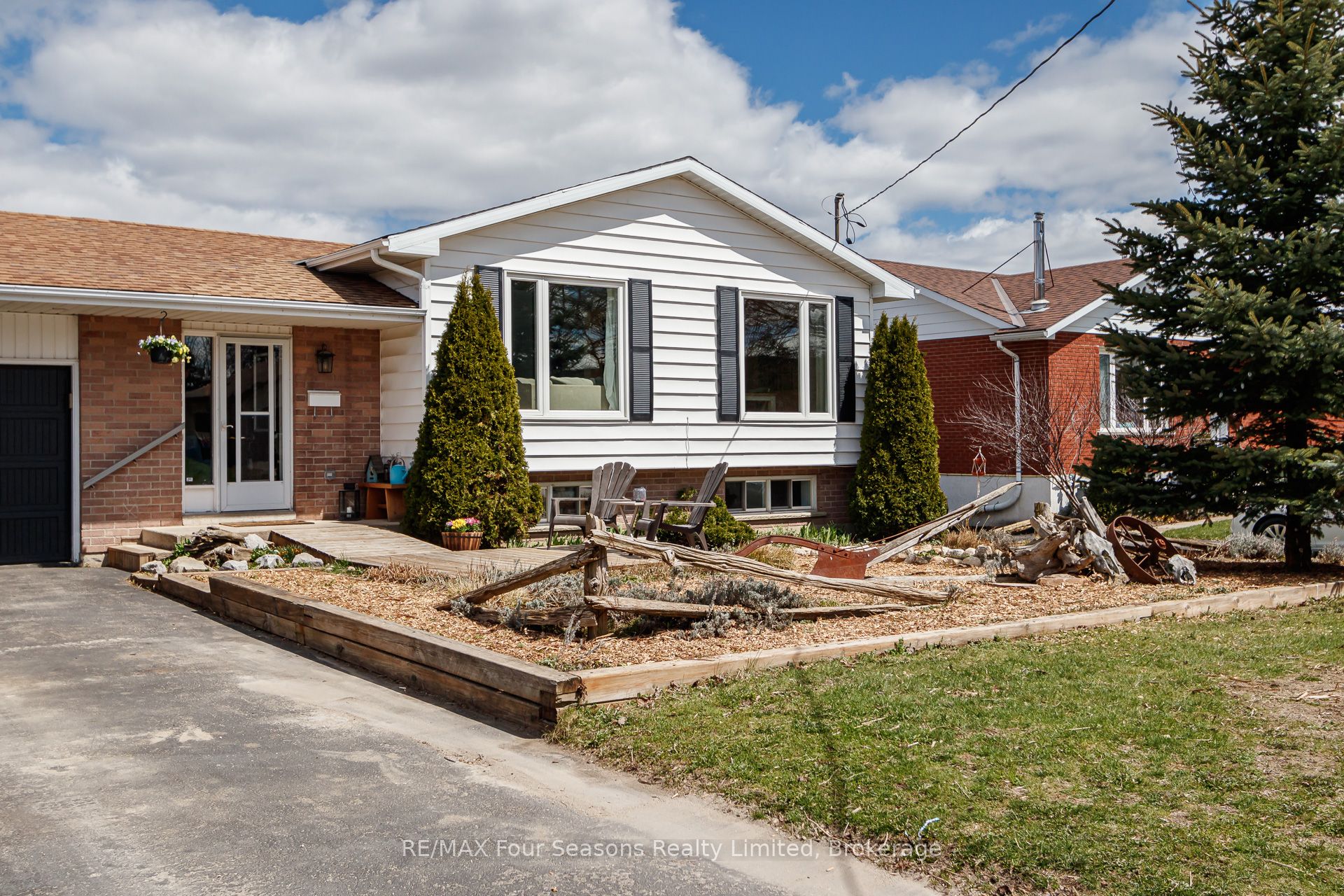 Additional image 3 of 13 Clugston Drive, Grey Highlands, ON, N0C 1H0