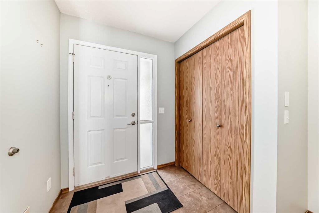 Additional image 3 of 16 Edenwold Green NW, Calgary, AB, T3A 5B8