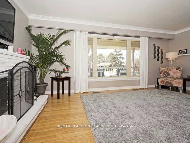 Additional image 4 of Upper-325 Cochrane Street, Whitby, ON, L1N 5J4