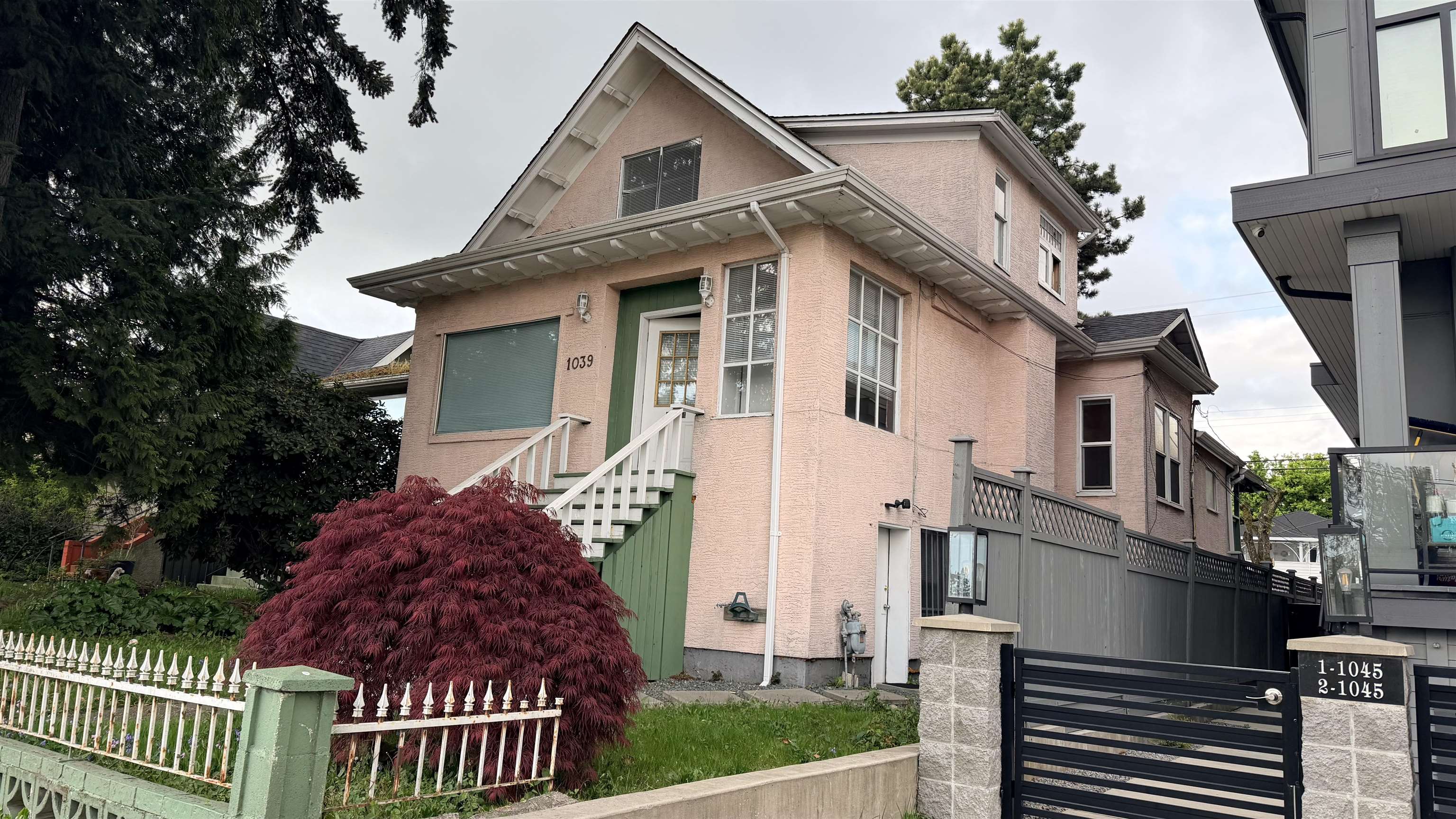 1039 41st Avenue E, Vancouver, BC, V5W 1P9