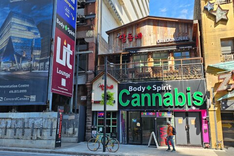 Additional image 2 of 361 Yonge Street, Toronto, ON, M5B 1S1
