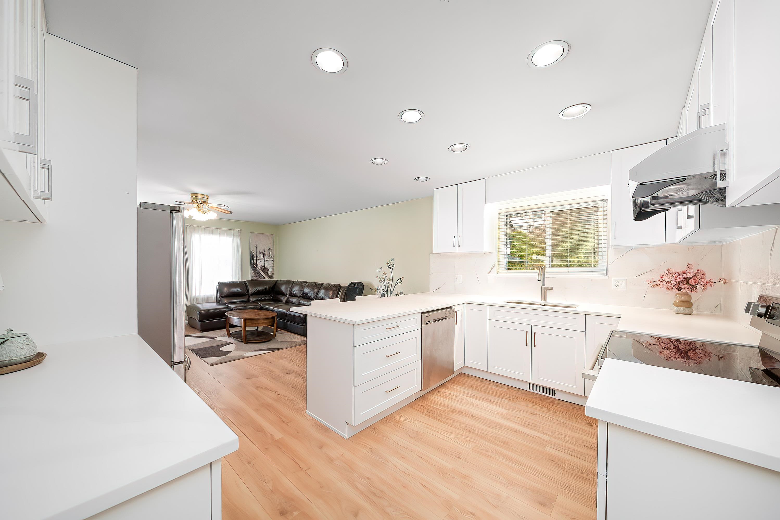 Additional image 4 of 11 Harbour Place, Port Moody, BC, V3H 4J8