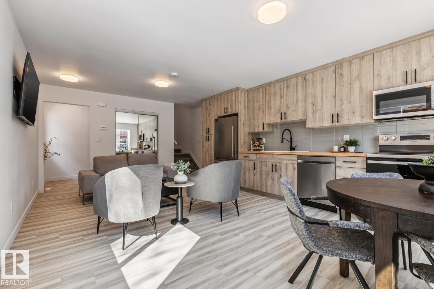 Additional image 5 of 10726 107 Street NW, Edmonton, AB, T5H2Z1