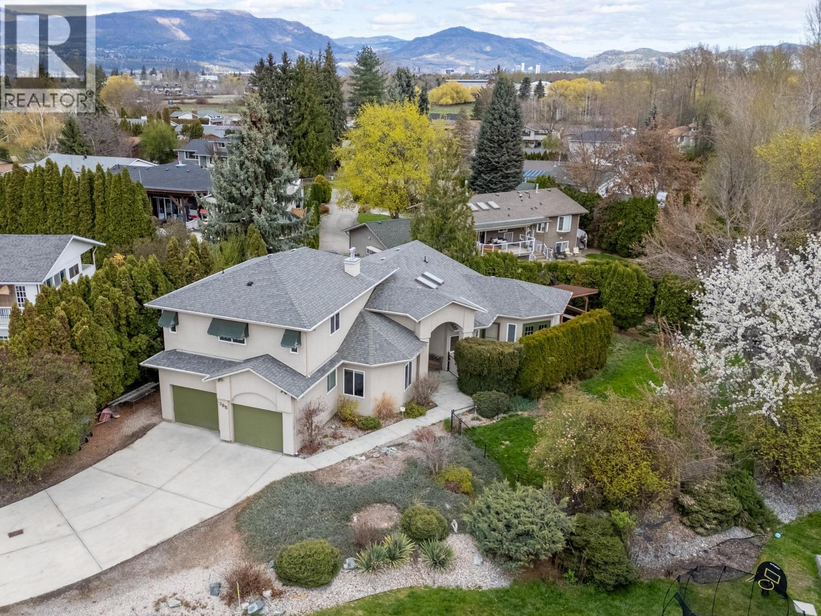 795 Torrs Court, Kelowna, BC, V1W1B5