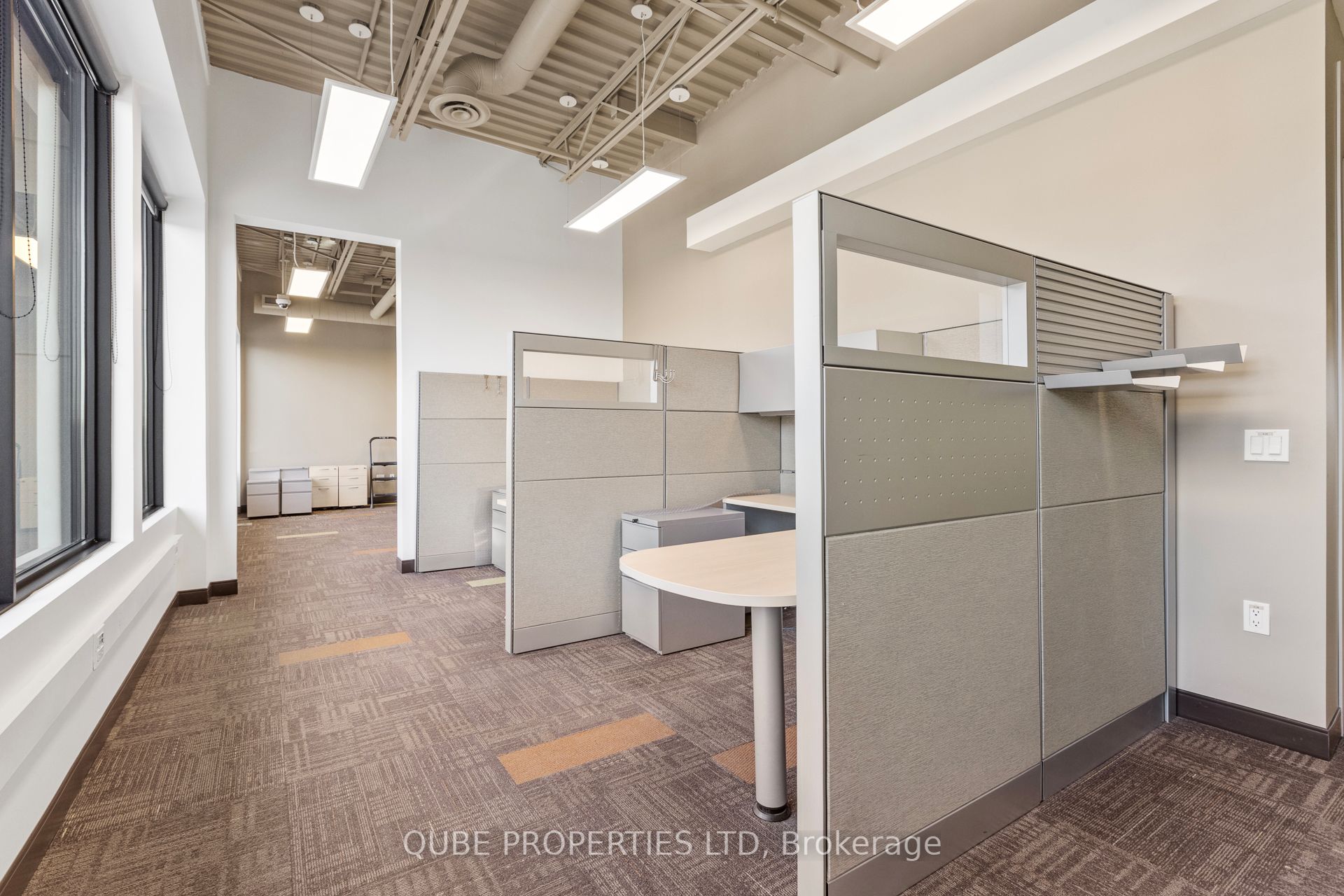 Additional image 5 of 302-306-2310 St Laurent Boulevard, Ottawa, ON, K1G 5H9