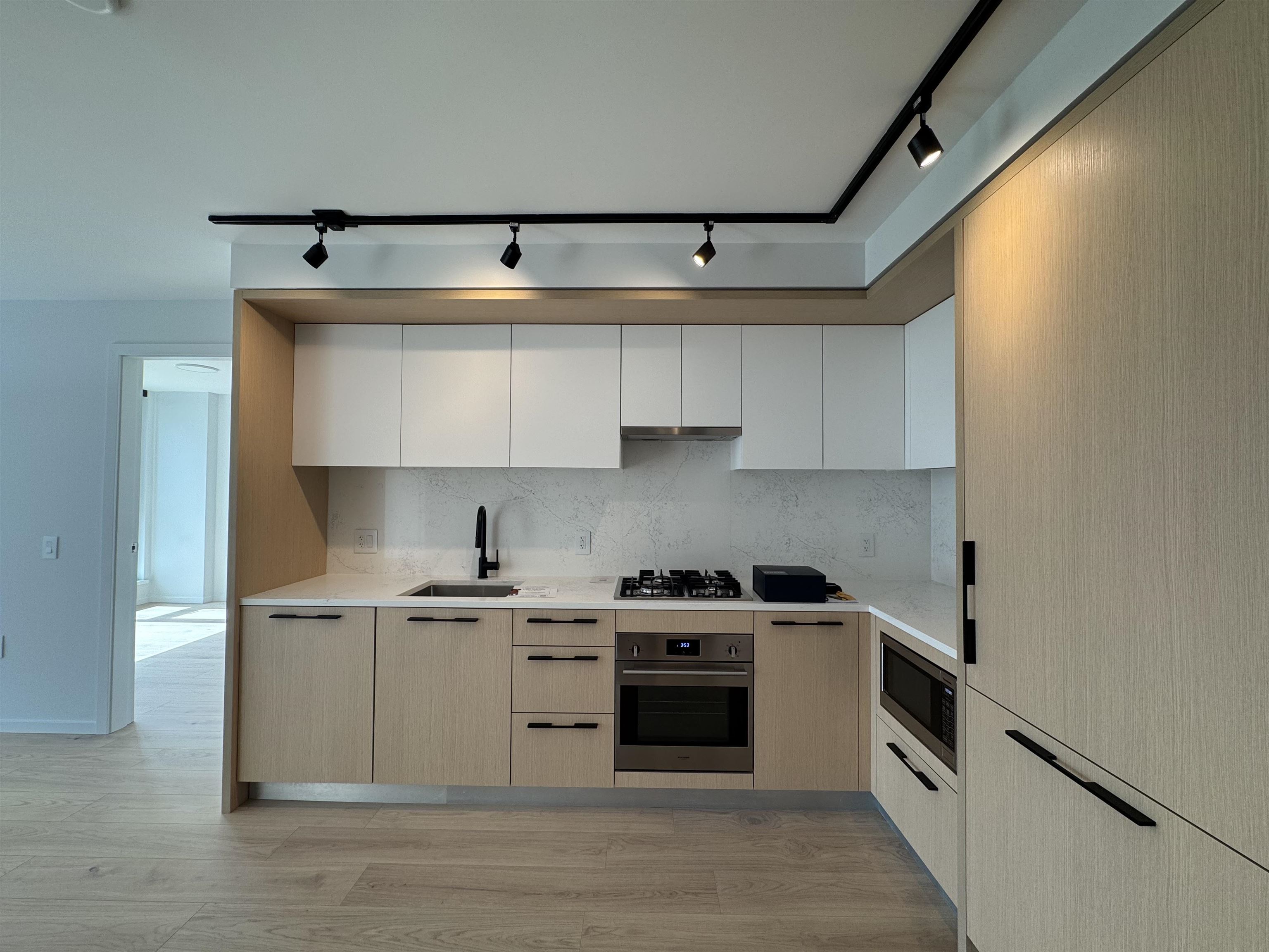 602-2729 Kingsway , Vancouver, BC, V5R 4S9