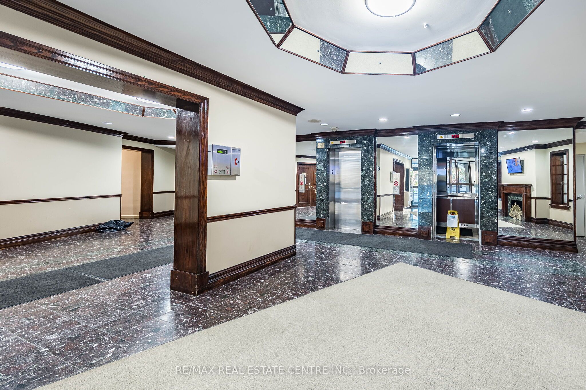 Additional image 4 of 1802-627 The West Mall Road, Toronto, ON, M9C 4X5